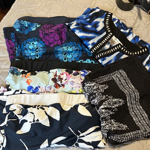 All Brands Other - Sz M⭐️5 Piece Swim Bundle:3 Bandeau Tankinis 2 Coverups. Excellent New Condition